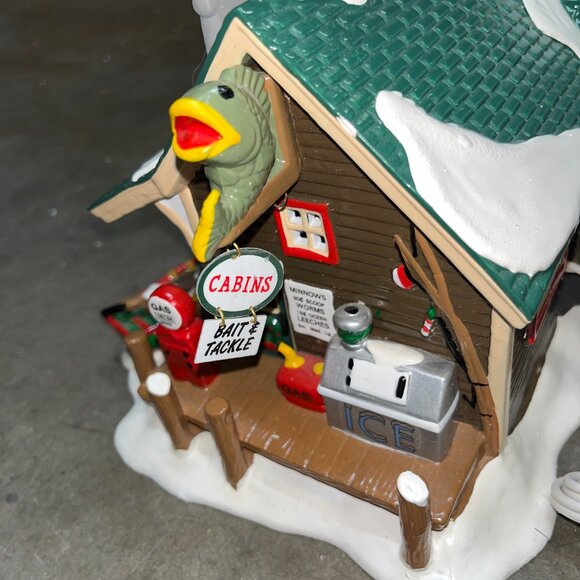 Department 56 Original Snow Village Fisherman's Nook Resort - Picture 6 of 14